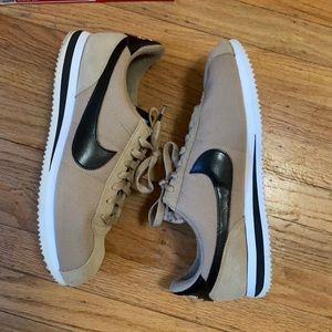 Nike cortez basic premium quickstrike sz11